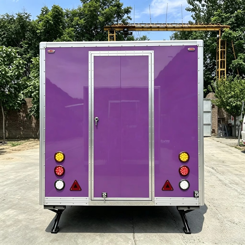 Trailer Katering Modern dengan - Street Food Snacks ulasan dan harga